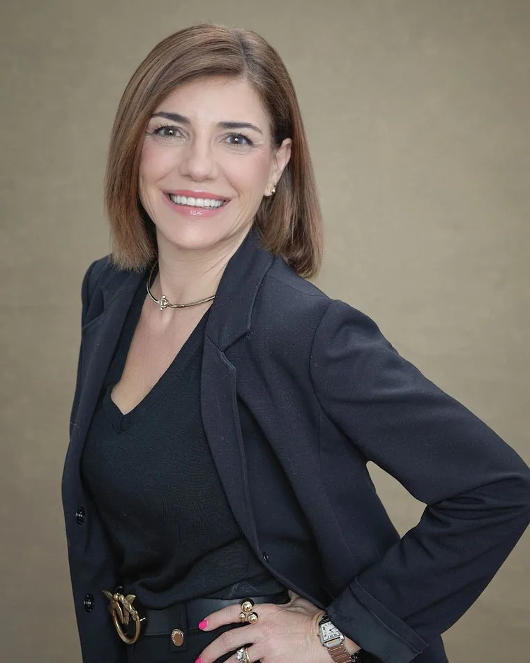 Dra. Sandra de Oliveira, directora médica de deOLIVEIRA | Clinic, en Madrid