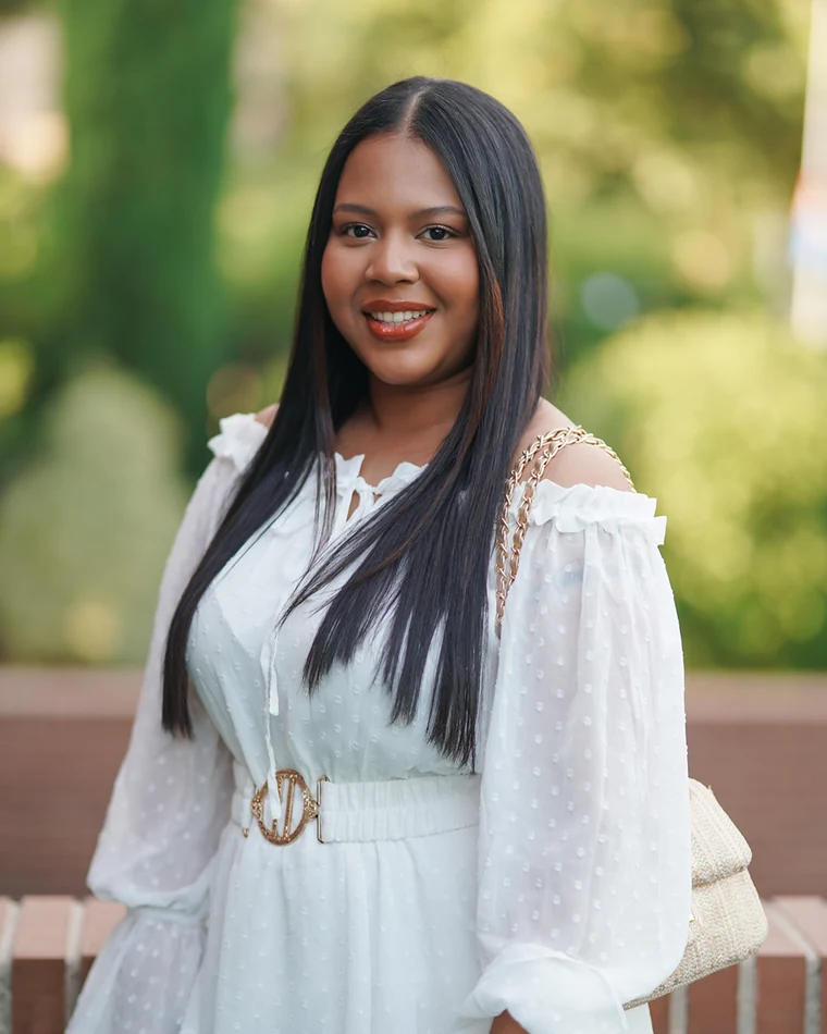 Naisha Ramírez, Estética avanzada en deOLIVEIRA Clinic