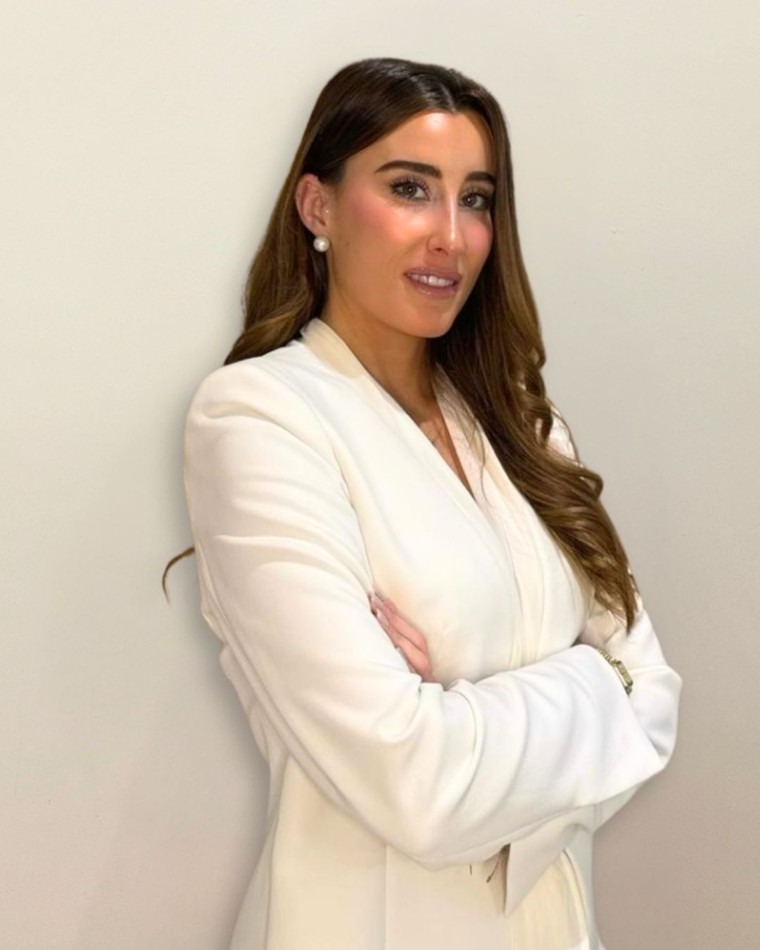 Dra. Amalia Honrubia, Medicina estética, nutrición y antienvejecimiento en deOLIVEIRA Clinic