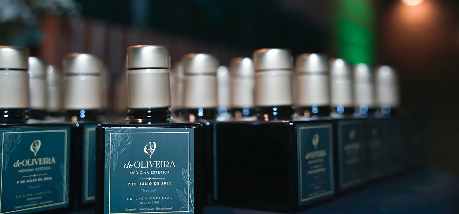 Detalle de producto con la identidad de deOLIVEIRA Clinic